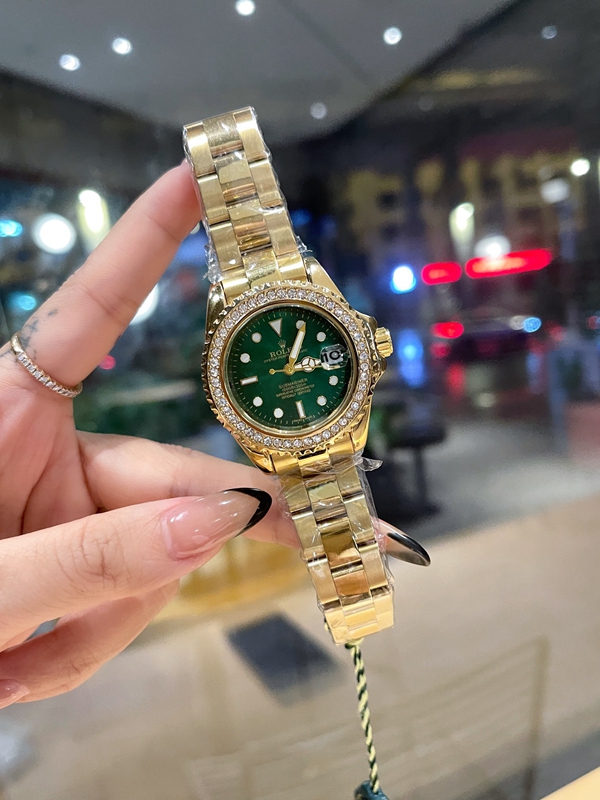 ブランド時計角部分ディテール